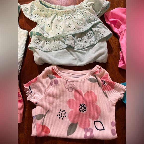Bundle of 6 granimals, onesies, shorts, size 0-3 months, pink, blue - Picture 3 of 10